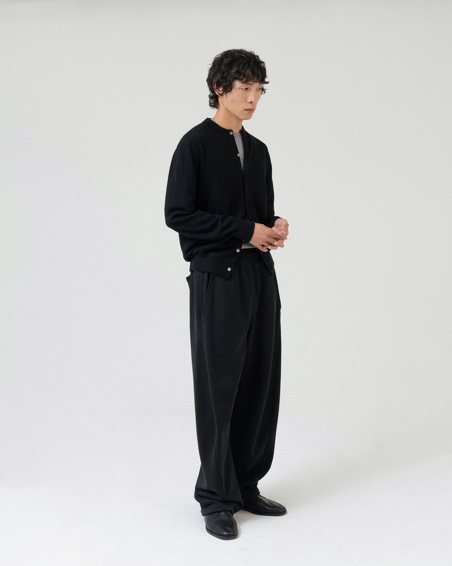 Brownyard - Baggy Sweat Pants (Black) product image 2 | TRAB K-Fashion Australia