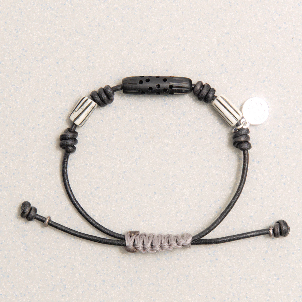 Towtow Archive - Carving Bracelet (Black) product image 1 | TRAB K-Fashion Australia