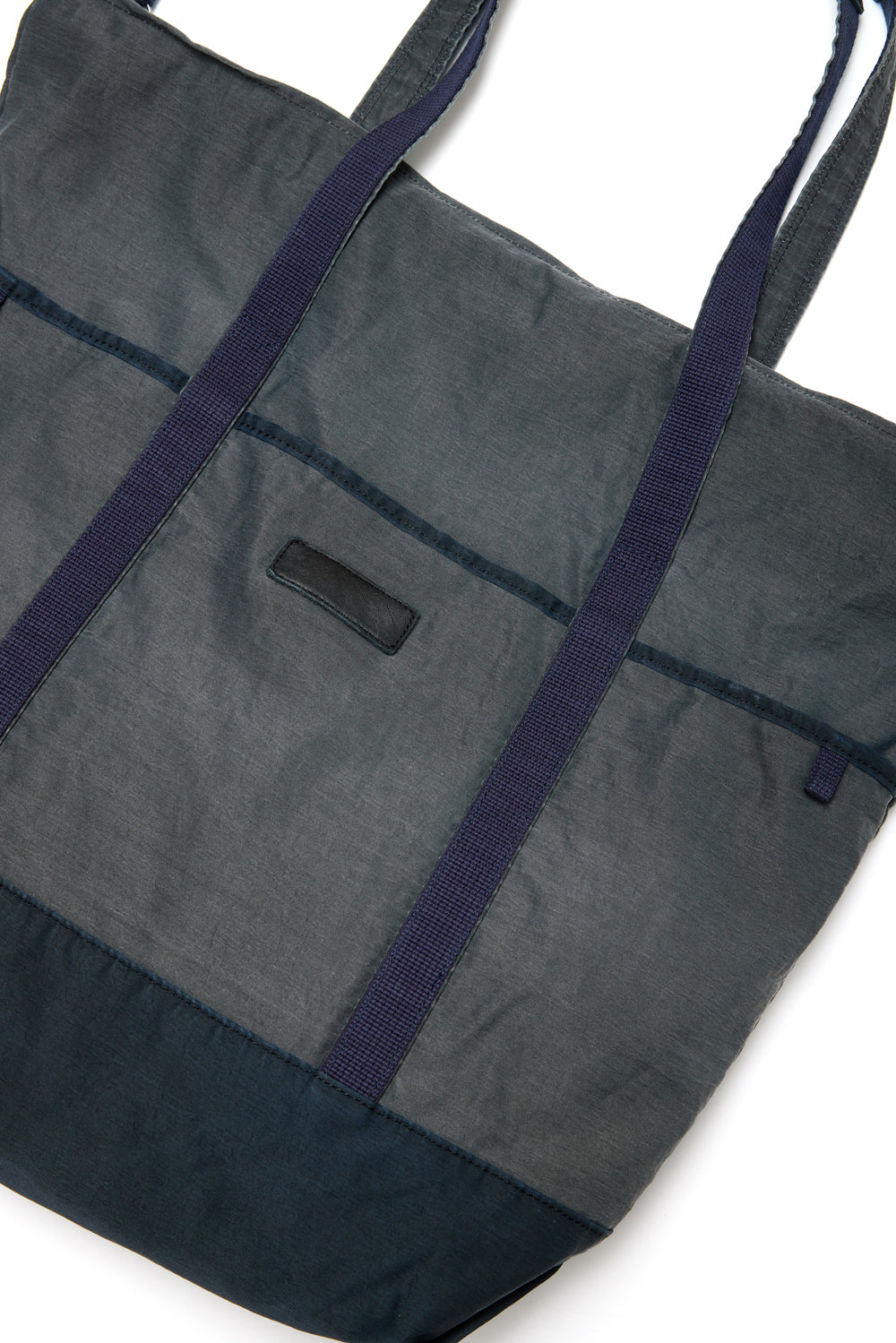 Hatchingroom - VTG Nylon Tote (Navy) product image 2 | TRAB K-Fashion Australia