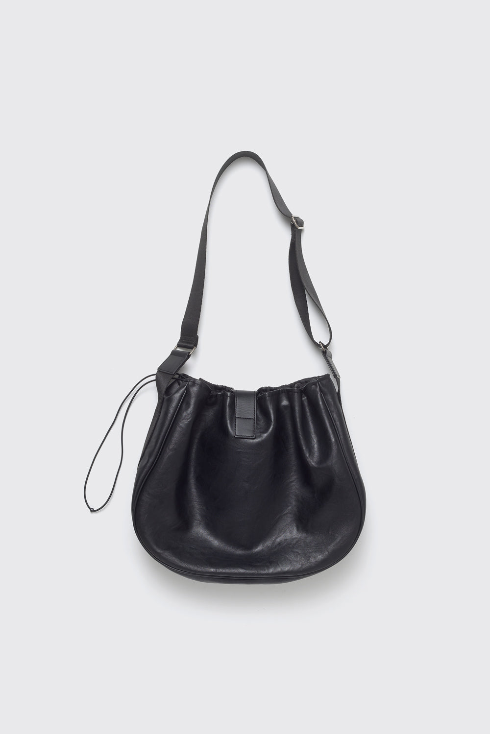 Hatchingroom - Wavy Bag Faux Leather (Black) product image 2 | TRAB K-Fashion Australia