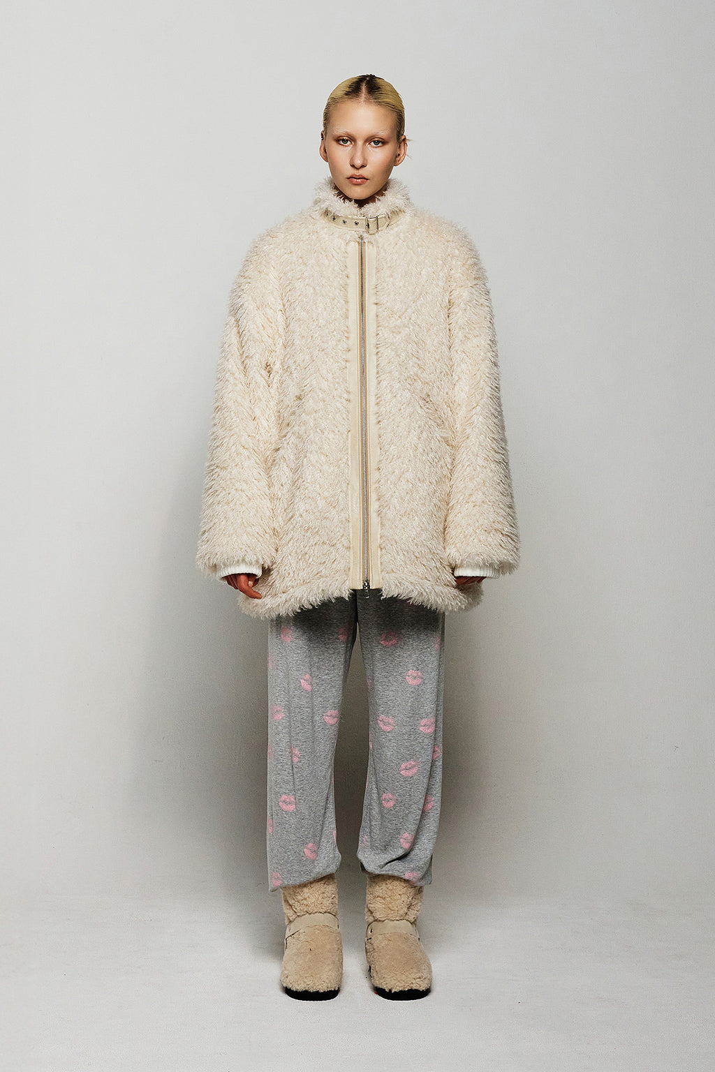 Deinet - Bizzo Point Faux Fur Jumper (Ivory) product image 1 | TRAB K-Fashion Australia