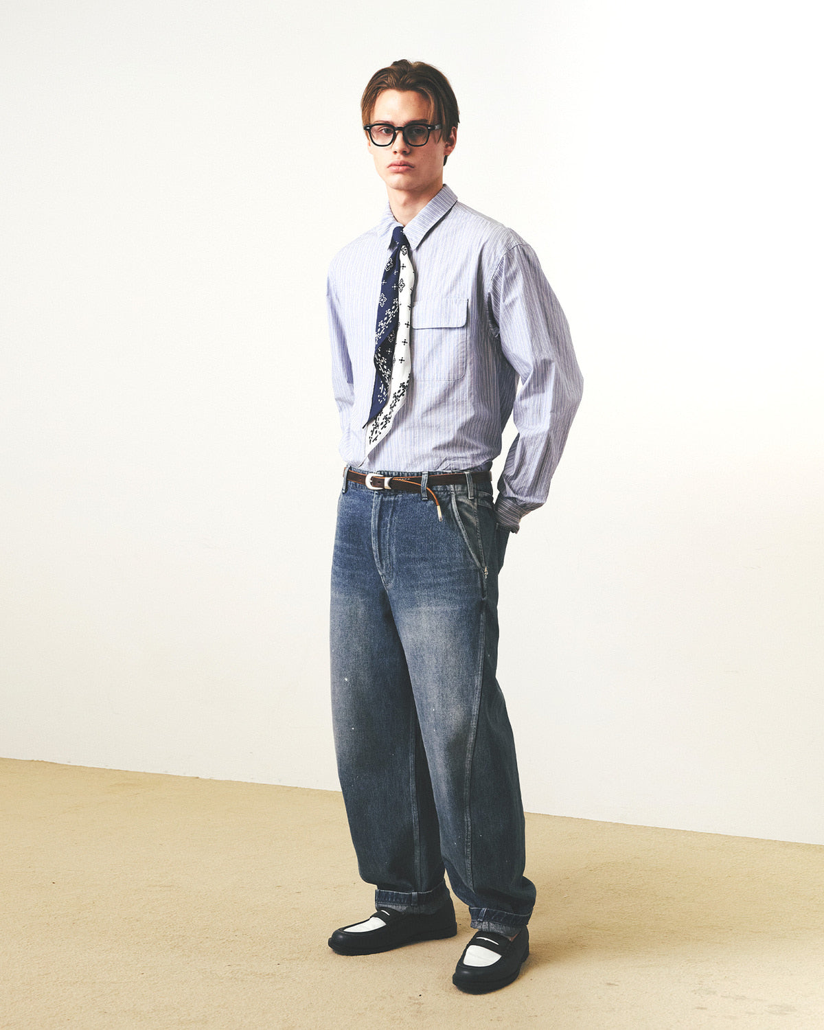 Eastlogue - Cinch Back Curved Pants (Vintage Indigo) product image 4 | TRAB K-Fashion Australia