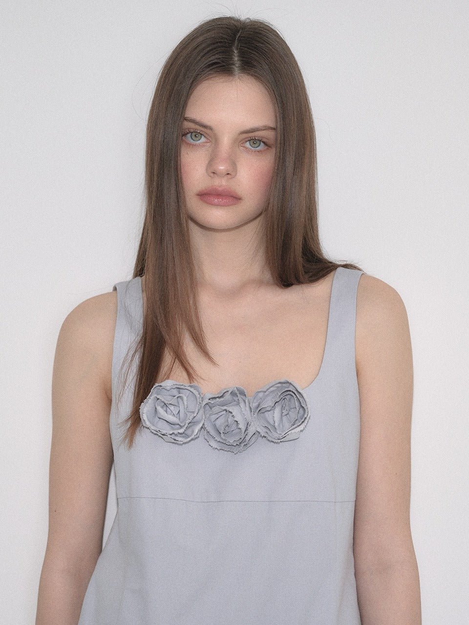 Margarin Fingers - Corsage Brooch (Grey) product image 1 | TRAB K-Fashion Australia