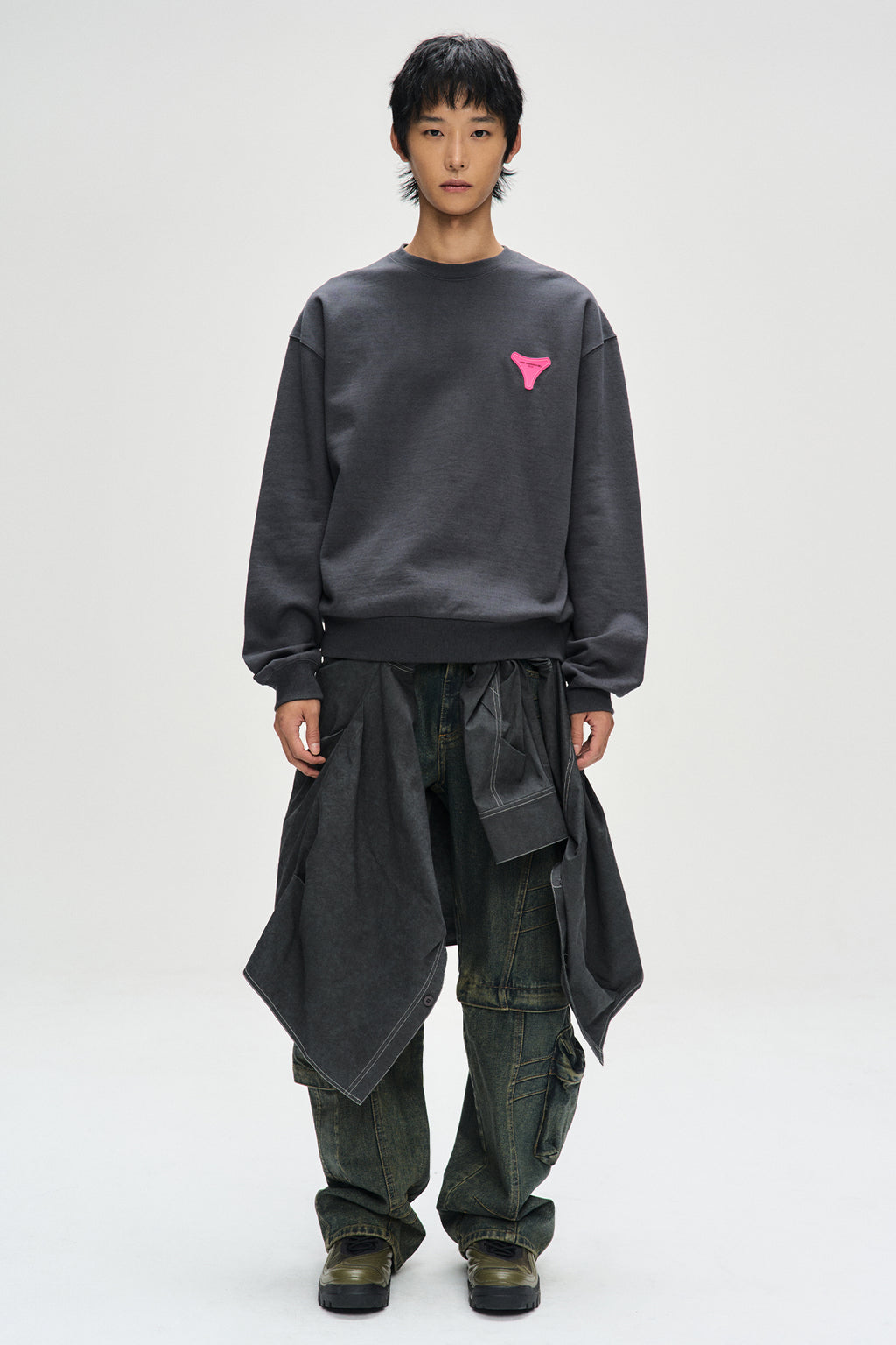 Andersson Bell - Unisex Stool Patch Logo Sweatshirts (Pink) product image 6 | TRAB K-Fashion Australia