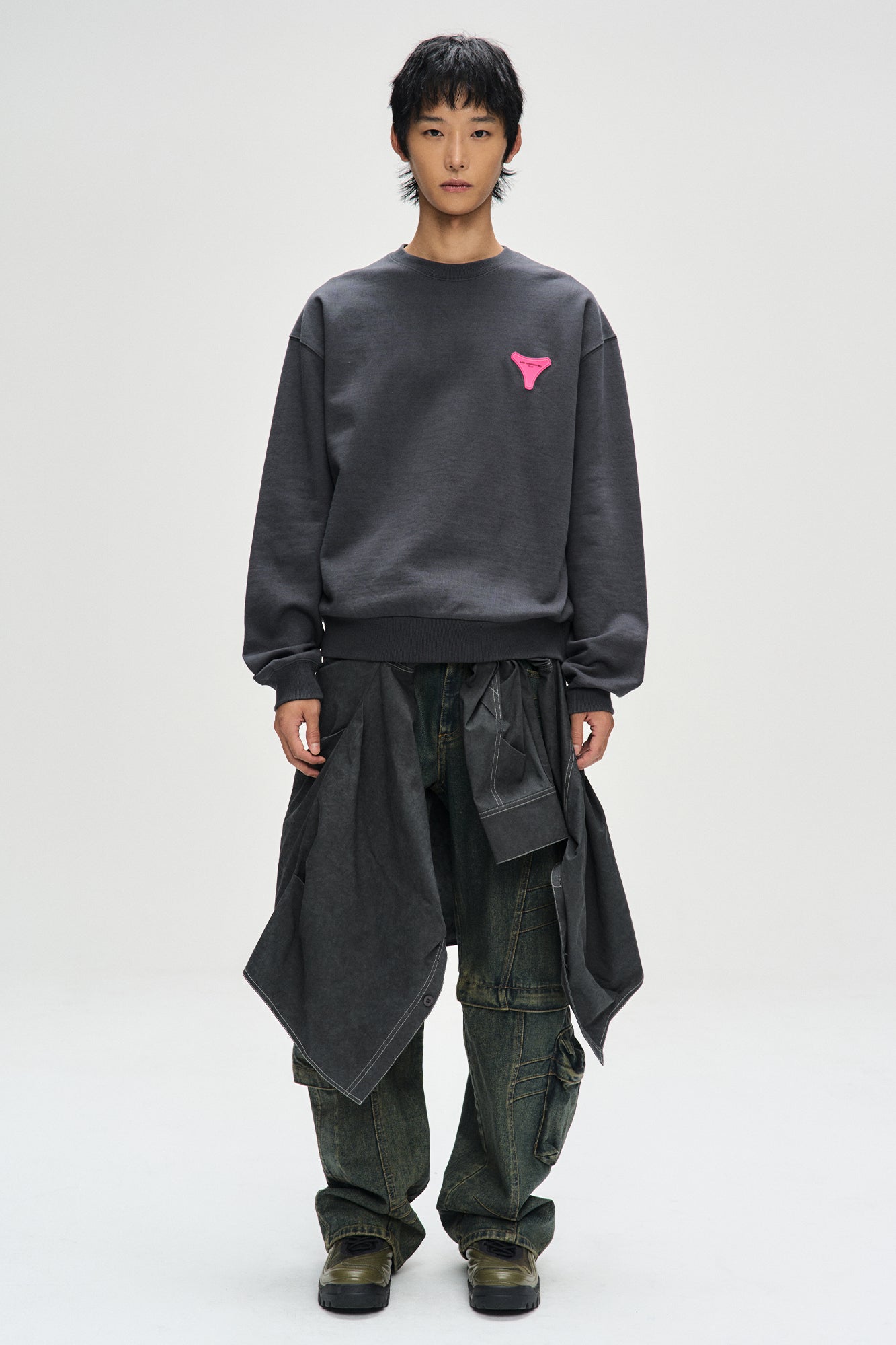 Andersson Bell - Unisex Stool Patch Logo Sweatshirts (Pink) product image 6 | TRAB K-Fashion Australia