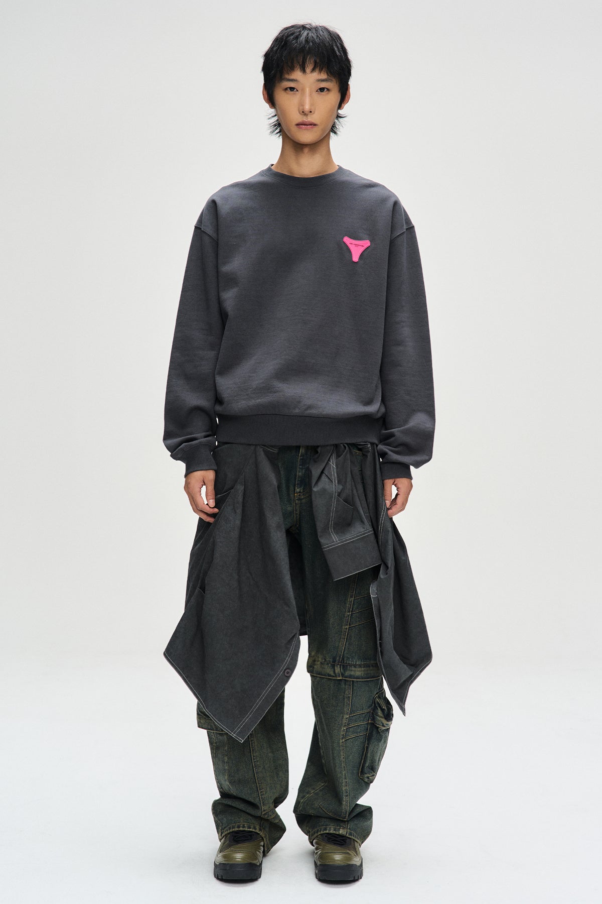 Andersson Bell - Unisex Stool Patch Logo Sweatshirts (Pink) product image 6 | TRAB K-Fashion Australia
