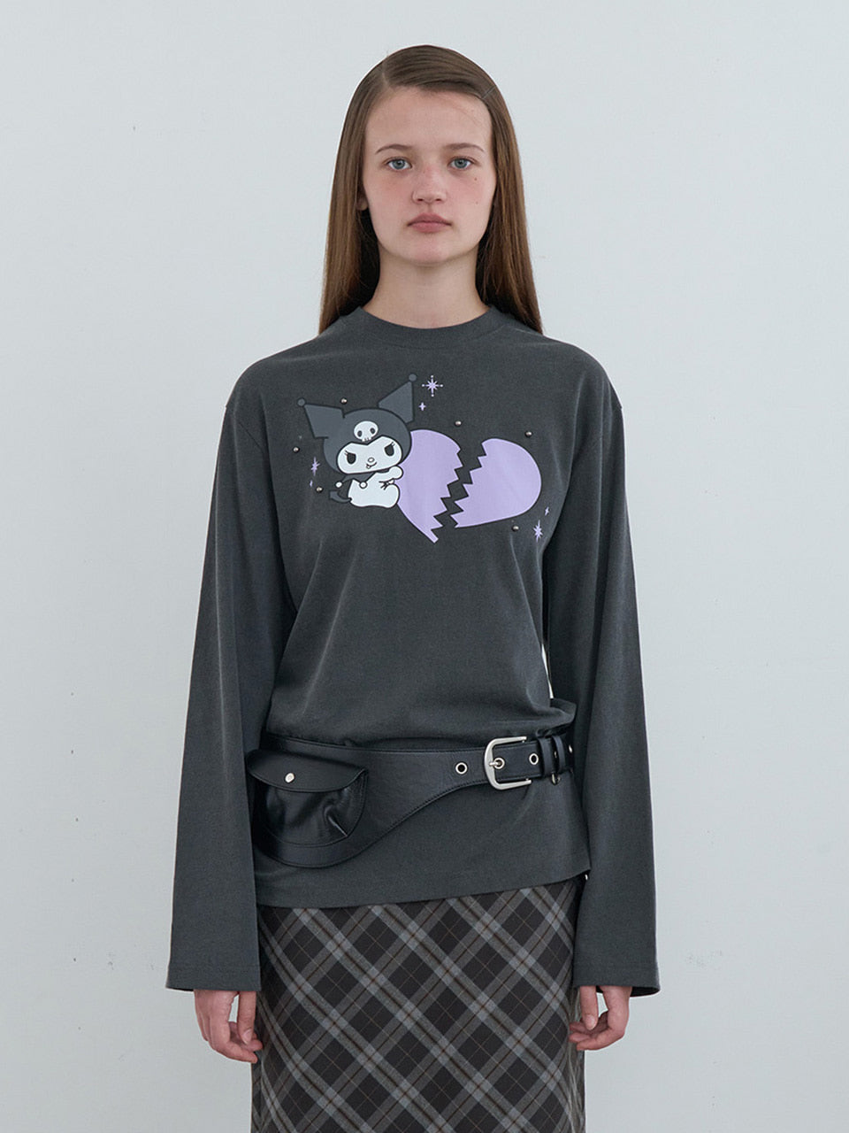Kijun - Kuromi Heartbreak Long Sleeve Tee (Charcoal) product image 1 | TRAB K-Fashion Australia