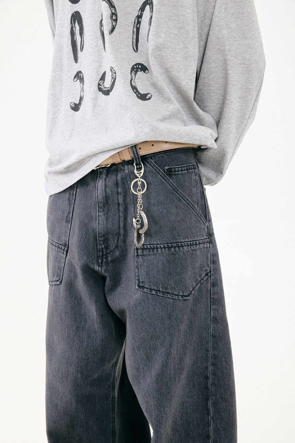 Hatchingroom - Wide Curve Carpenter Jeans (Dusty Black) product image 19 | TRAB K-Fashion Australia