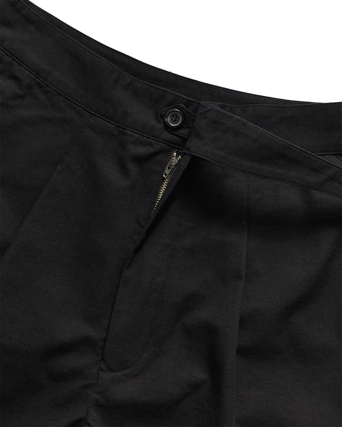 Eastlogue - Single Belted Bermuda Shorts (Black) product image 3 | TRAB K-Fashion Australia