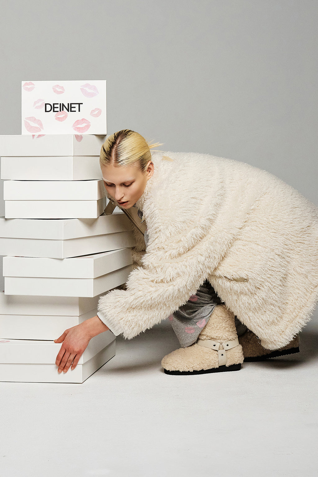 Deinet - Bizzo Point Faux Fur Jumper (Ivory) product image 7 | TRAB K-Fashion Australia