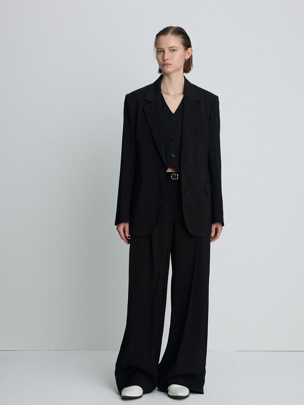 Tonywack - Airy Wide Leg Pleated Trousers (Black) product image 2 | TRAB K-Fashion Australia