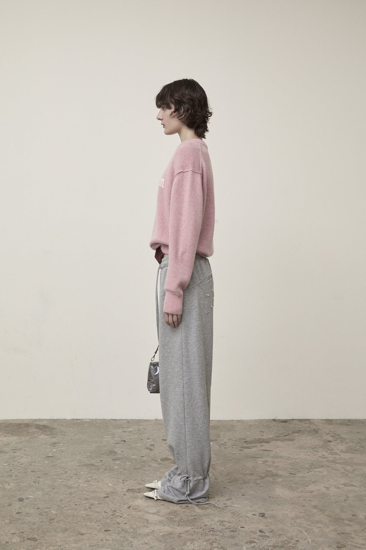 Matin Kim - Color Trim Line Logo Pullover (Pink) product image 10 | TRAB K-Fashion Australia