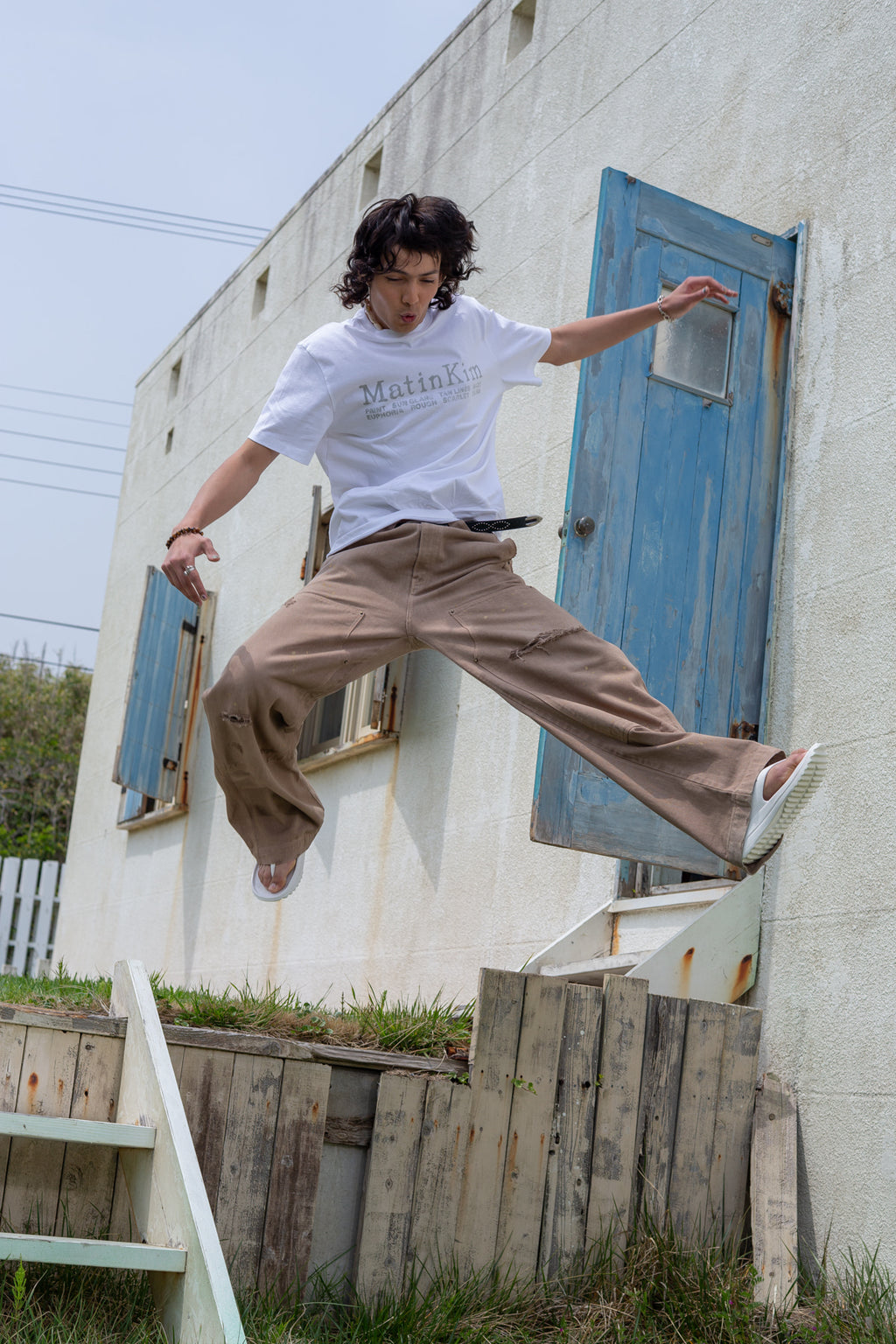 Matin Kim - Sweat Printing Logo Top (White) product image 10 | TRAB K-Fashion Australia