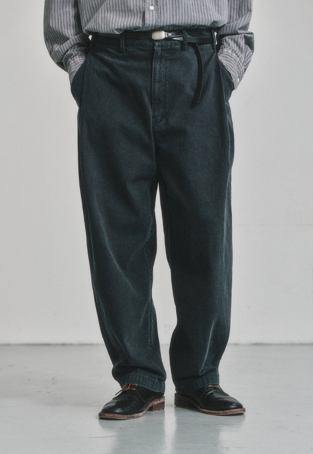 Art if acts - Cotton Side Tuck Curved Trousers (Stone) product image 5 | TRAB K-Fashion Australia
