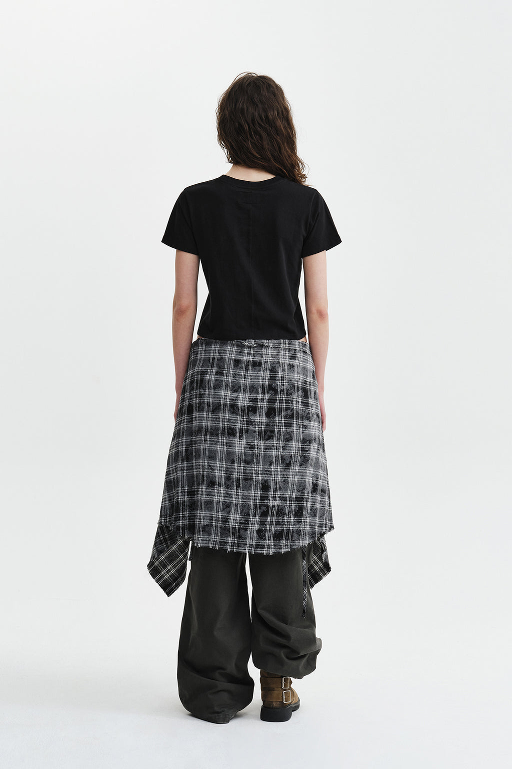 Matin Kim - Diagonal Cut Logo Crop Top (Black) product image 8 | TRAB K-Fashion Australia