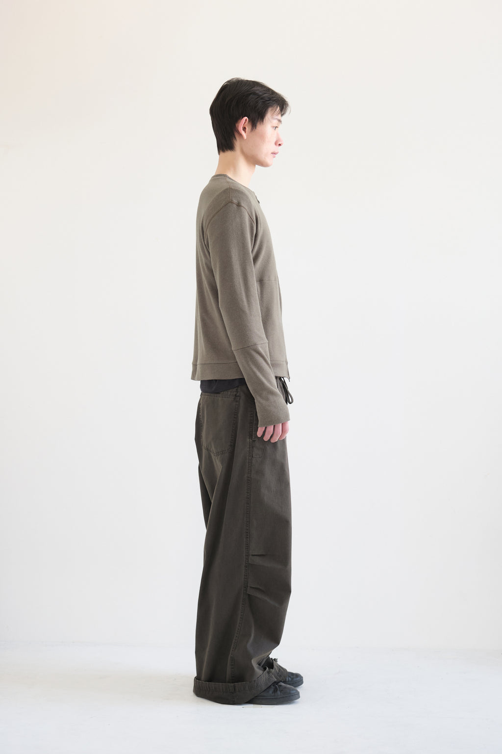 Hatchingroom - Layer Cardigan V2 (Olive) product image 4 | TRAB K-Fashion Australia