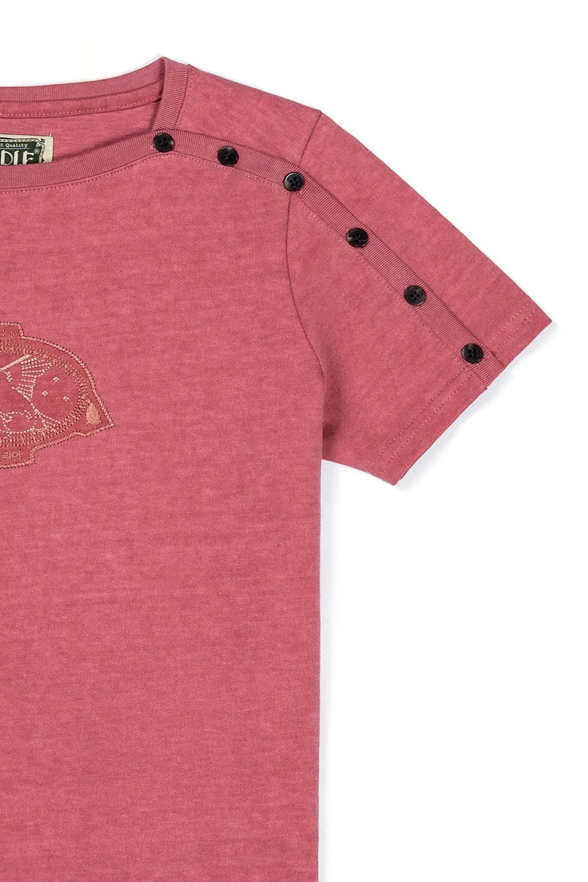 Ioedle - Birth Of Gravity Fastener Boat Neck T-Shirt (Red) product image 6 | TRAB K-Fashion Australia