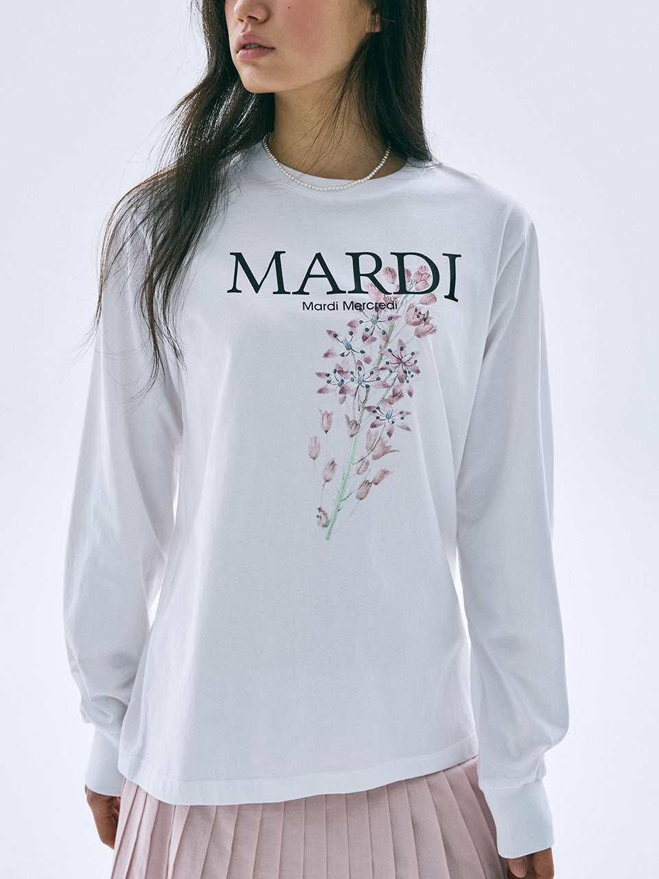 Mardi Mercredi - Tshirt Long Sleeve Lilies 01 (White) product image 1 | TRAB K-Fashion Australia