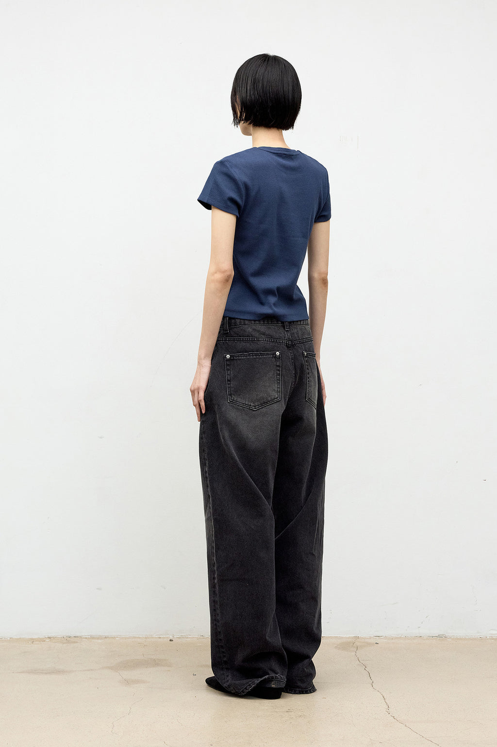 Coor - Ribbed Crop T-Shirt (Navy) product image 4 | TRAB K-Fashion Australia
