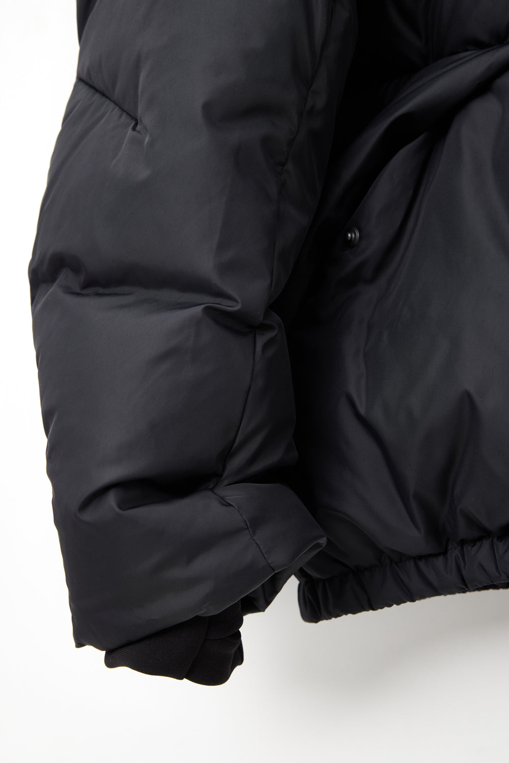 Hatchingroom - Heavy Goose Down Puffer Jacket (Black) product image 4 | TRAB K-Fashion Australia