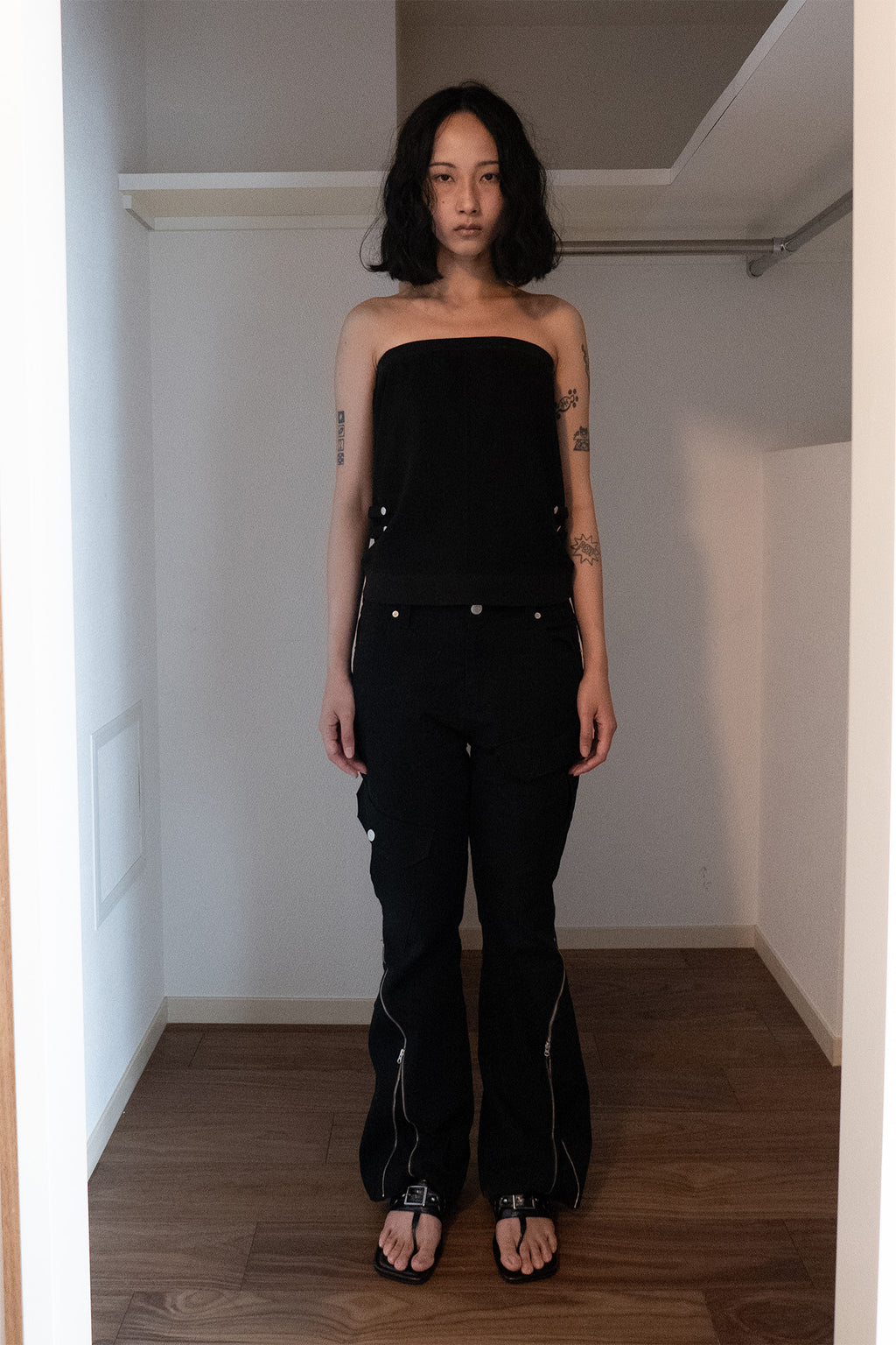 Deinet - Point Top (Black) product image 1 | TRAB K-Fashion Australia