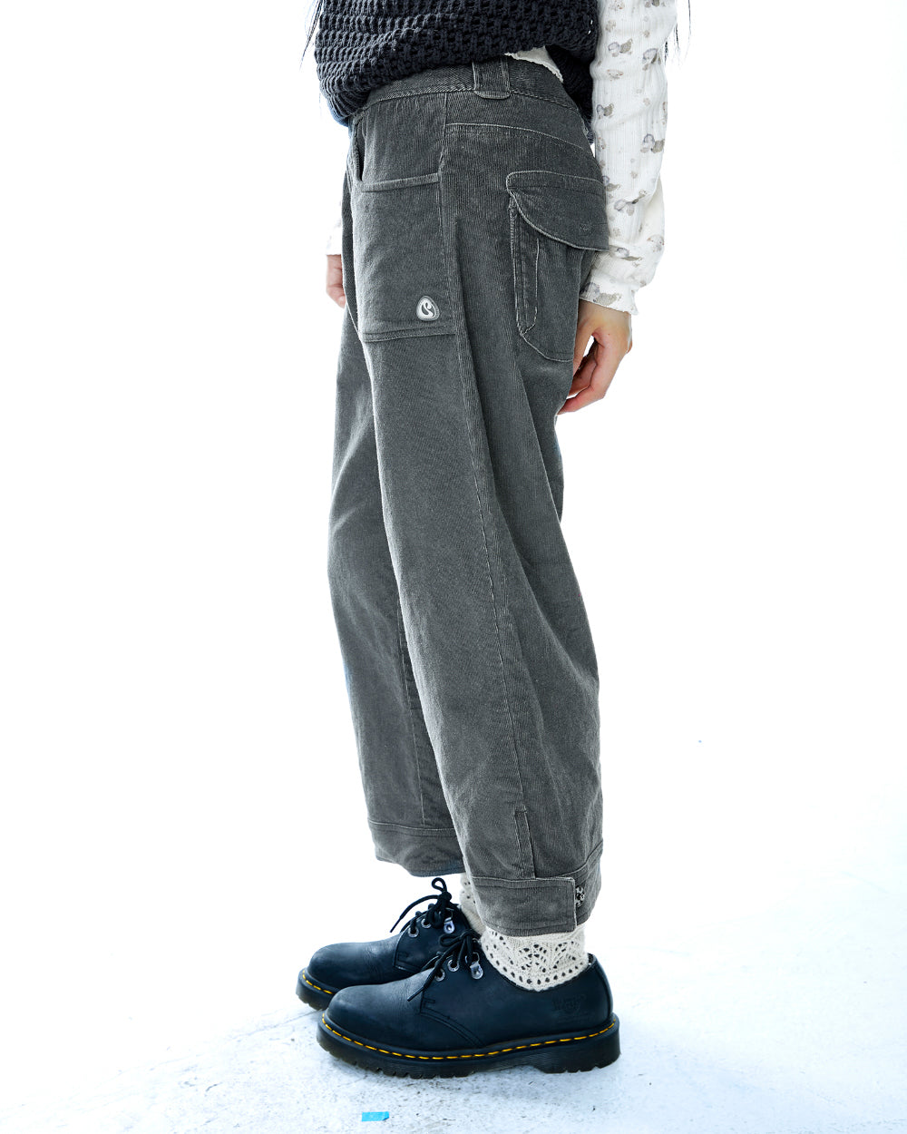 Coyseio - Rustic Corduroy Capri Pants (Charcoal) product image 3 | TRAB K-Fashion Australia