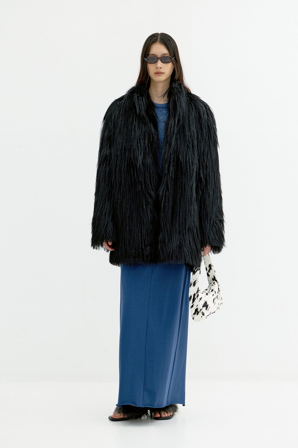 Coor - Long Hair Faux Fur Coat (Black) product image 2 | TRAB K-Fashion Australia