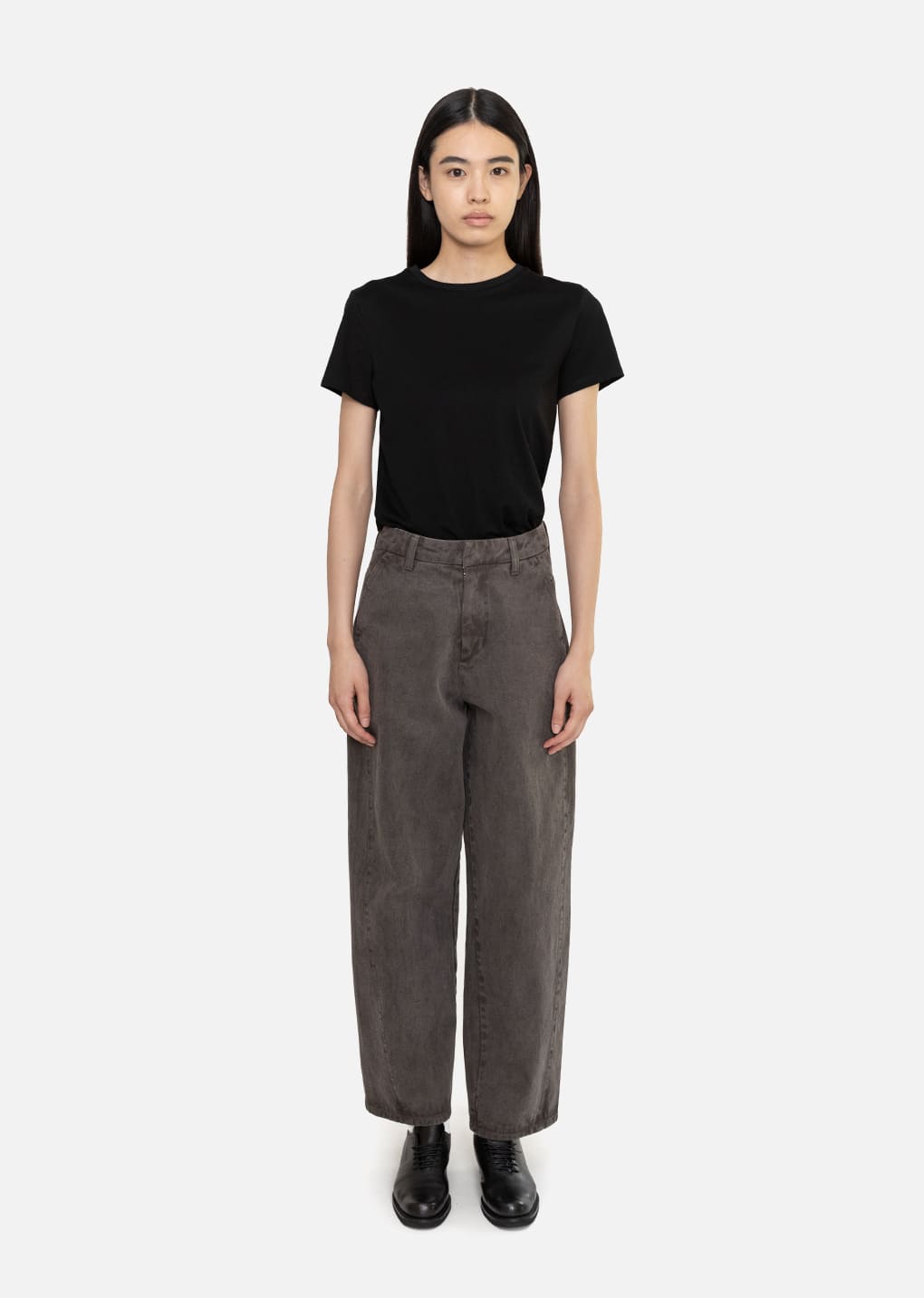 Amomento - Basic T-shirt (Black) product image 2 | TRAB K-Fashion Australia