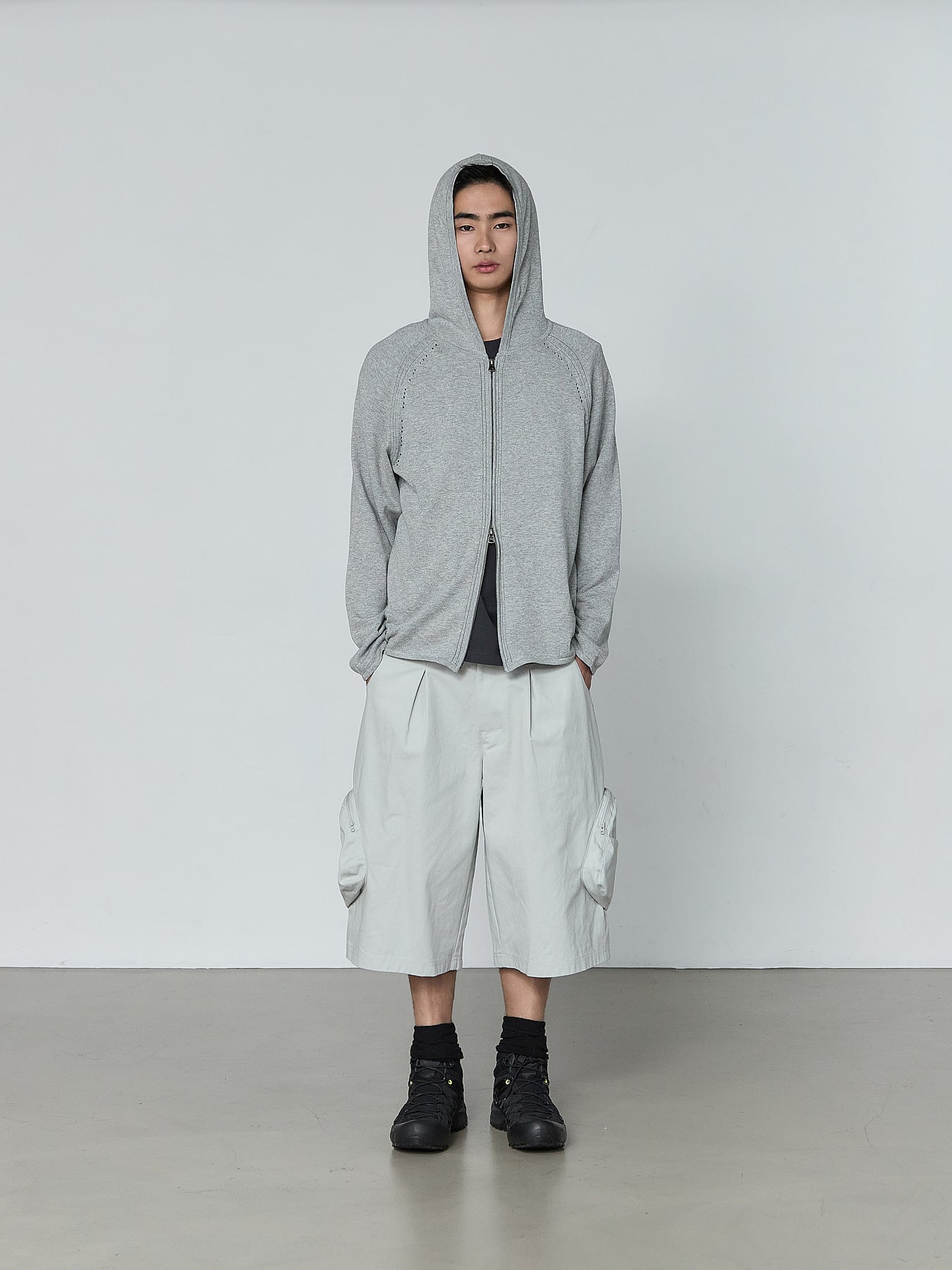 San San Gear - Cargo Shorts (Light Grey) product image 2 | TRAB K-Fashion Australia