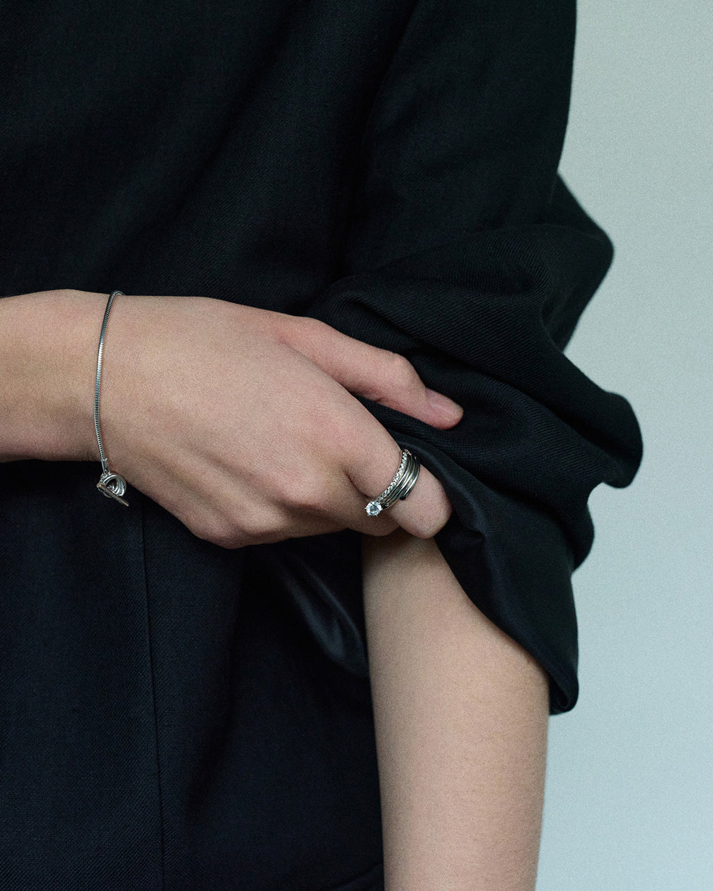 Numbering - Coil Spiral Pave Ring / 6 Prong #8408 product image 5 | TRAB K-Fashion Australia