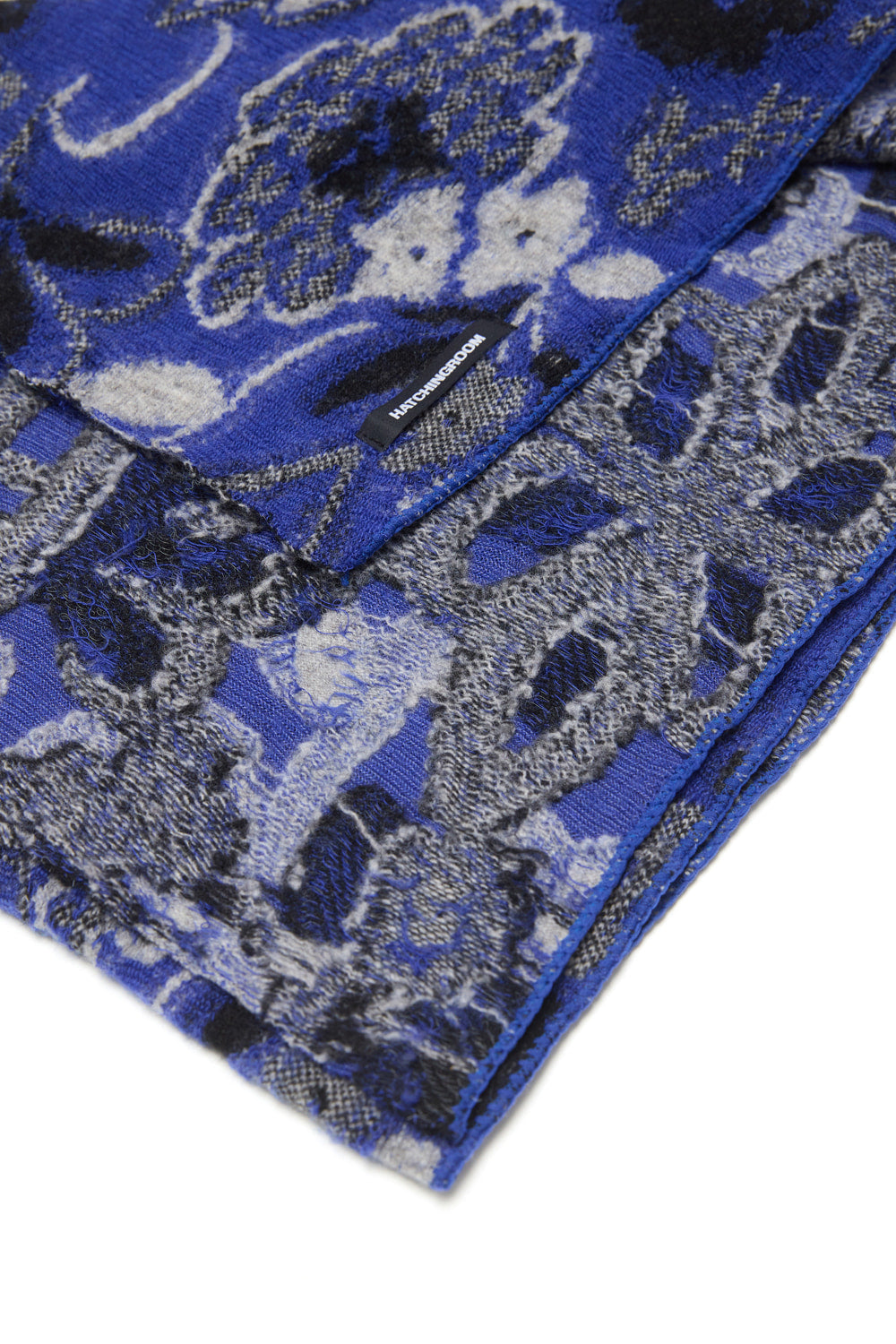 Hatchingroom - Floral Jacquard Muffler (Blue) product image 4 | TRAB K-Fashion Australia