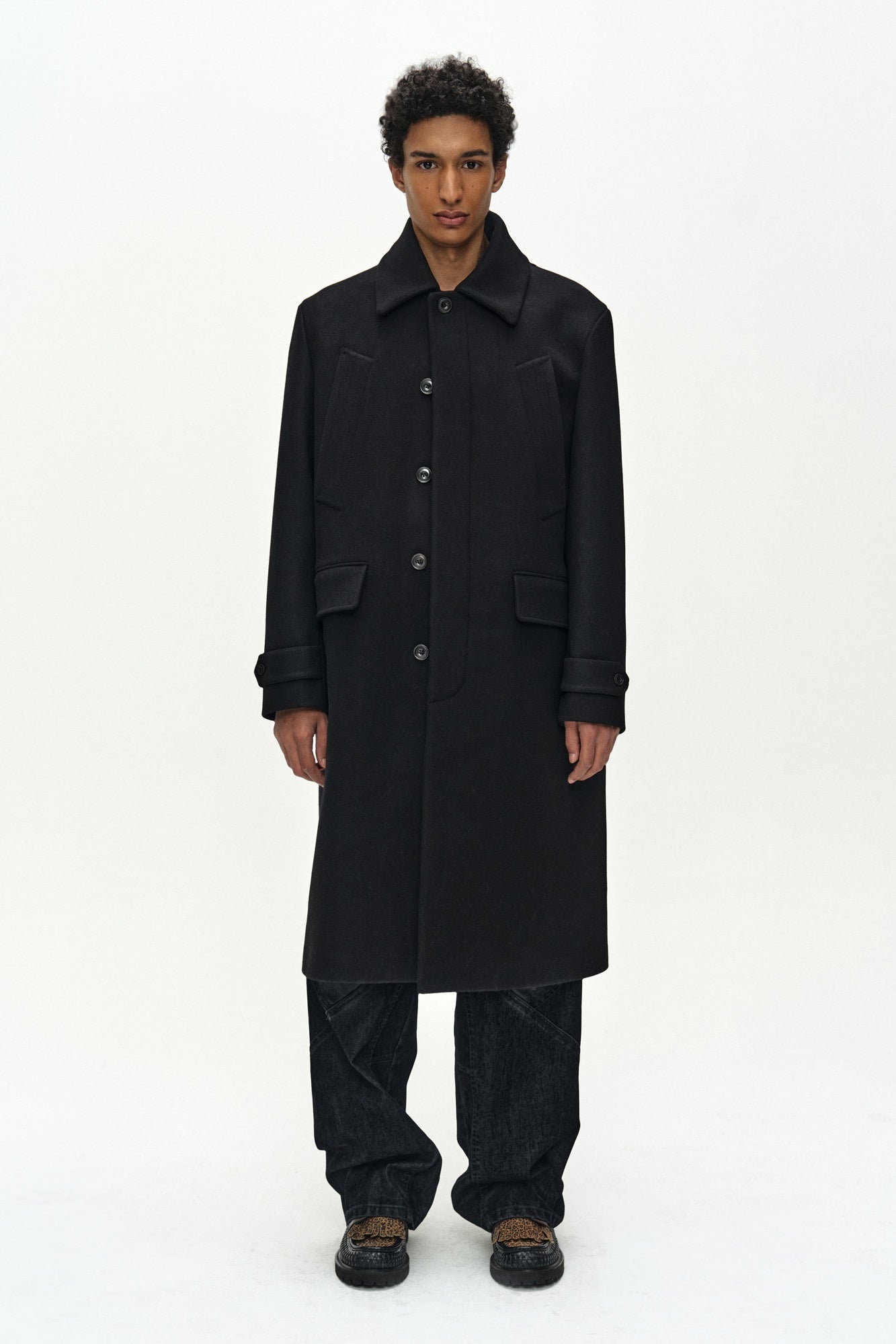 Andersson Bell - Detachable Fur Collar Chesterfield Coat (Black) product image 9 | TRAB K-Fashion Australia