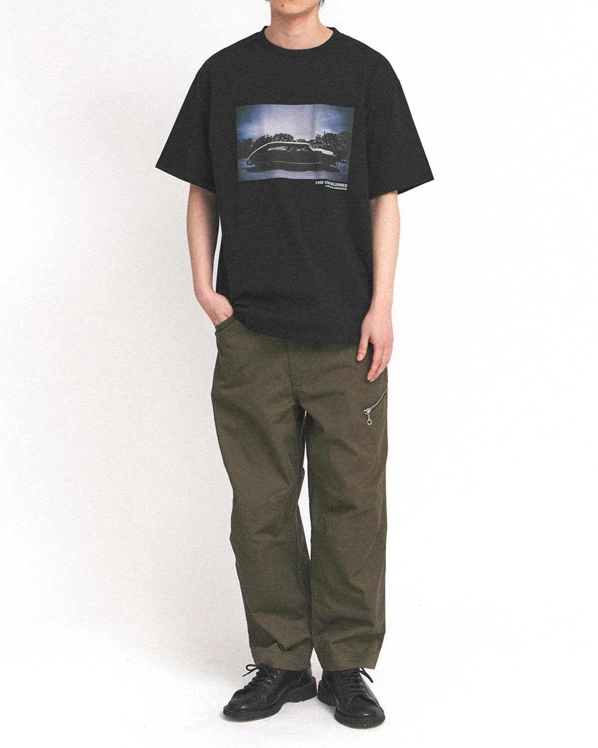 Eastlogue - Vintage Photo Piece T-shirt (Black) product image 2 | TRAB K-Fashion Australia