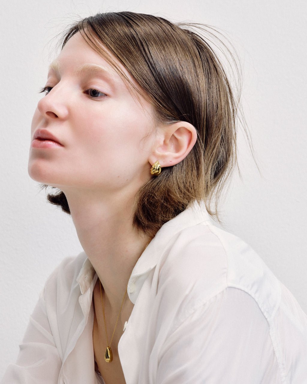 Numbering - Wavy Teardrop Hoop Earrings #7125 product image 1 | TRAB K-Fashion Australia