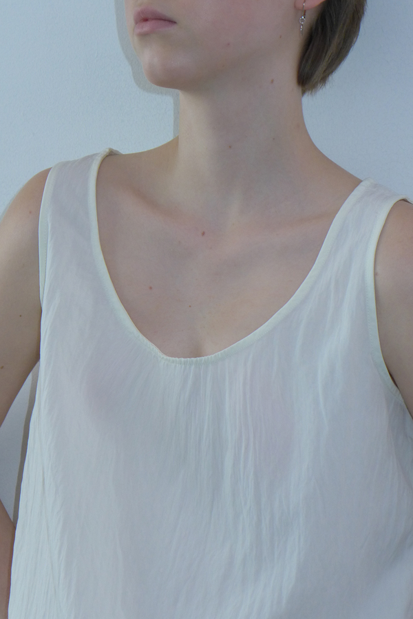 Deinet - Minimal Sleeveless (Ivory) product image 3 | TRAB K-Fashion Australia