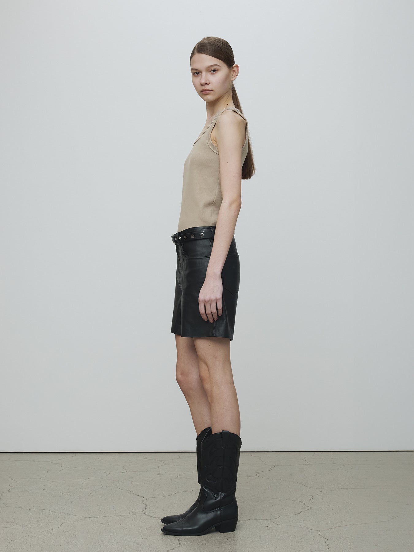 Tonywack - Ribbed Tank Top (Beige) product image 4 | TRAB K-Fashion Australia