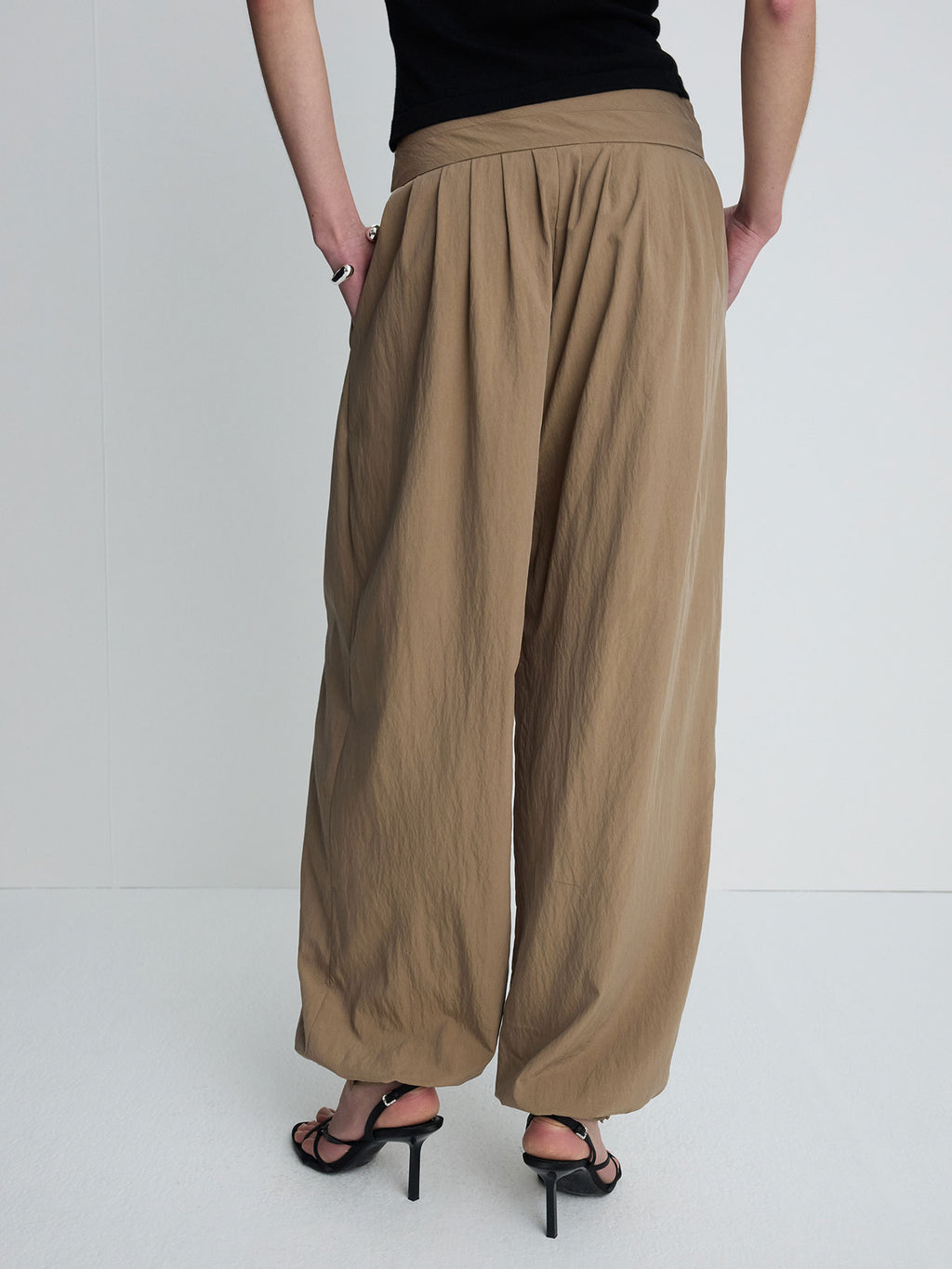 Tonywack - Pleated Voluminous Pants (Beige) product image 8 | TRAB K-Fashion Australia