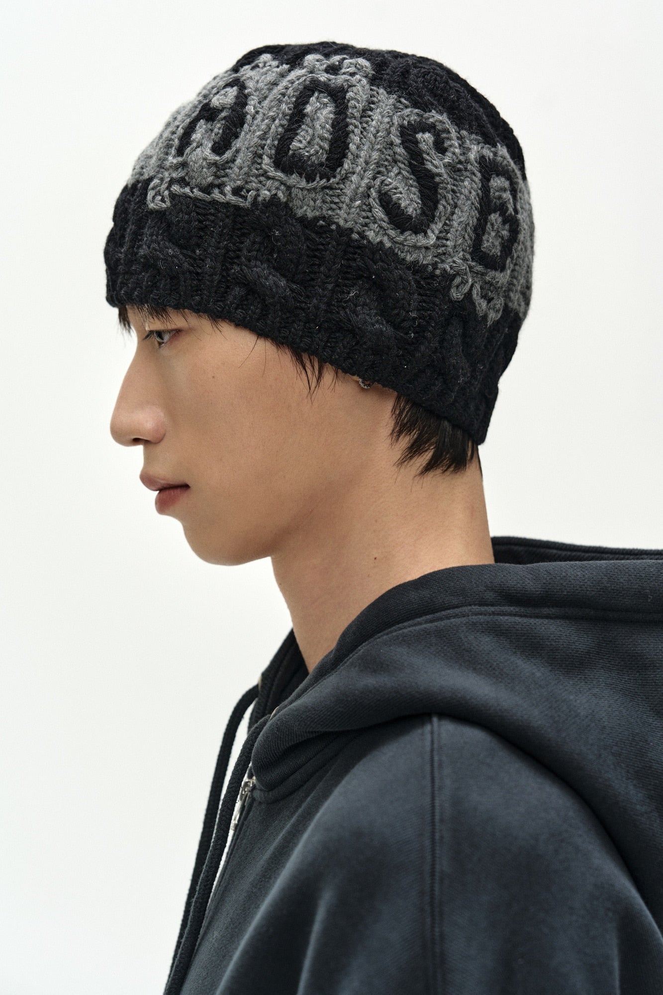 Andersson Bell - Unisex Adsb Cable Cashmere Beanie (black/grey) (Black/Grey) product image 6 | TRAB K-Fashion Australia