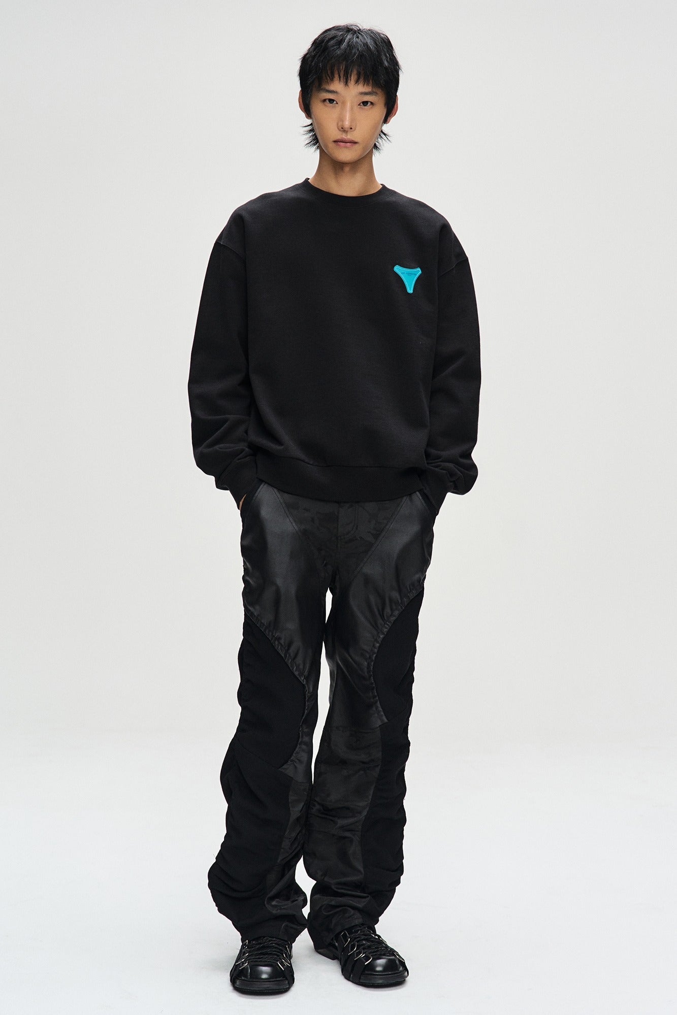 Andersson Bell - Unisex Stool Patch Logo Sweatshirts (Black) product image 1 | TRAB K-Fashion Australia