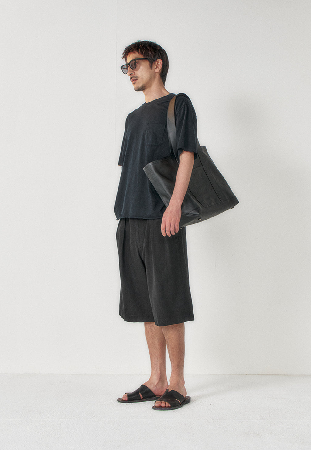 Art if acts - Cut Off T-Shirt (Black) product image 2 | TRAB K-Fashion Australia