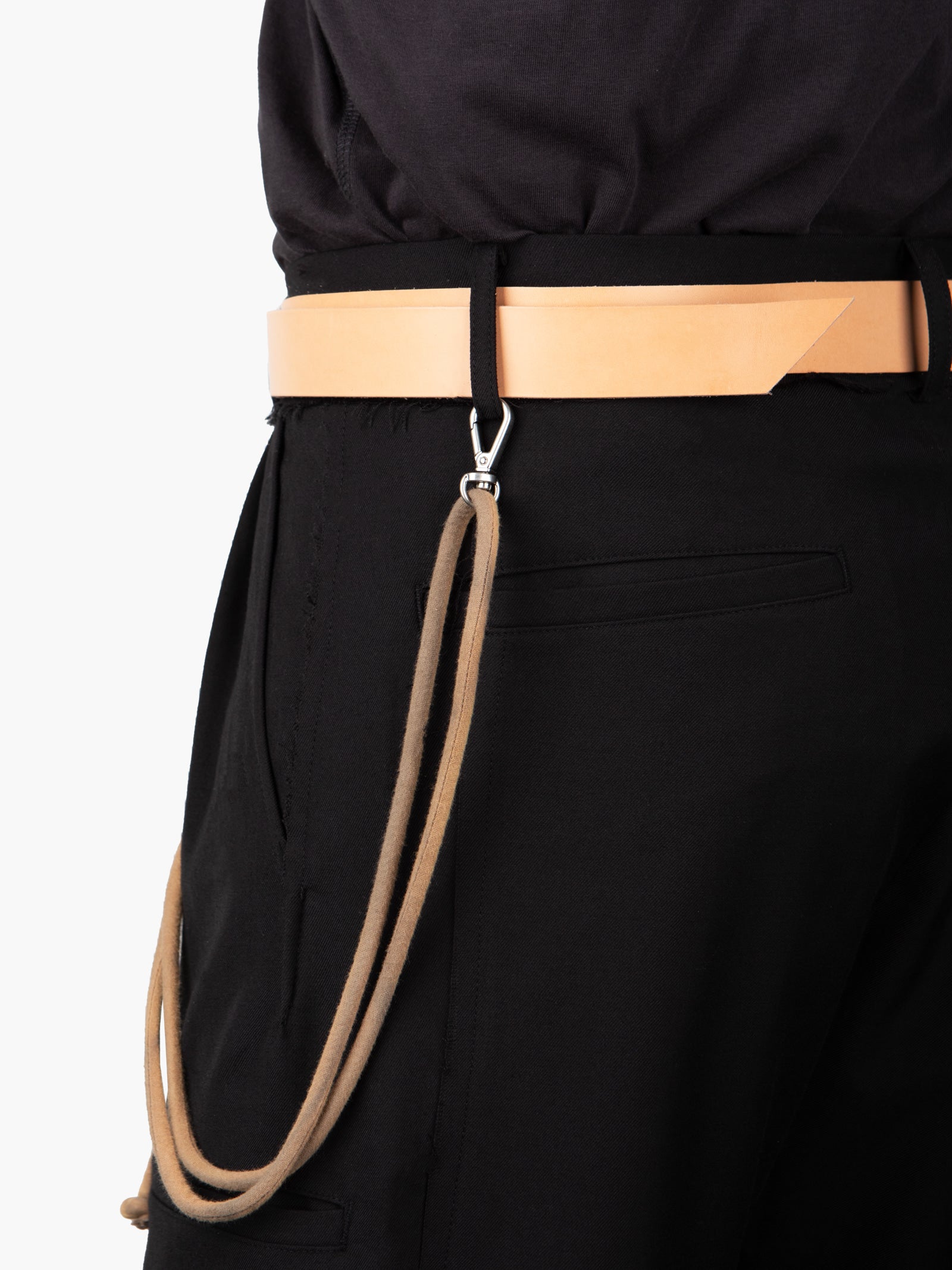 Jiyong Kim - Sun-Bleached String Detailed Leather Belt (Tan) product image 3 | TRAB K-Fashion Australia