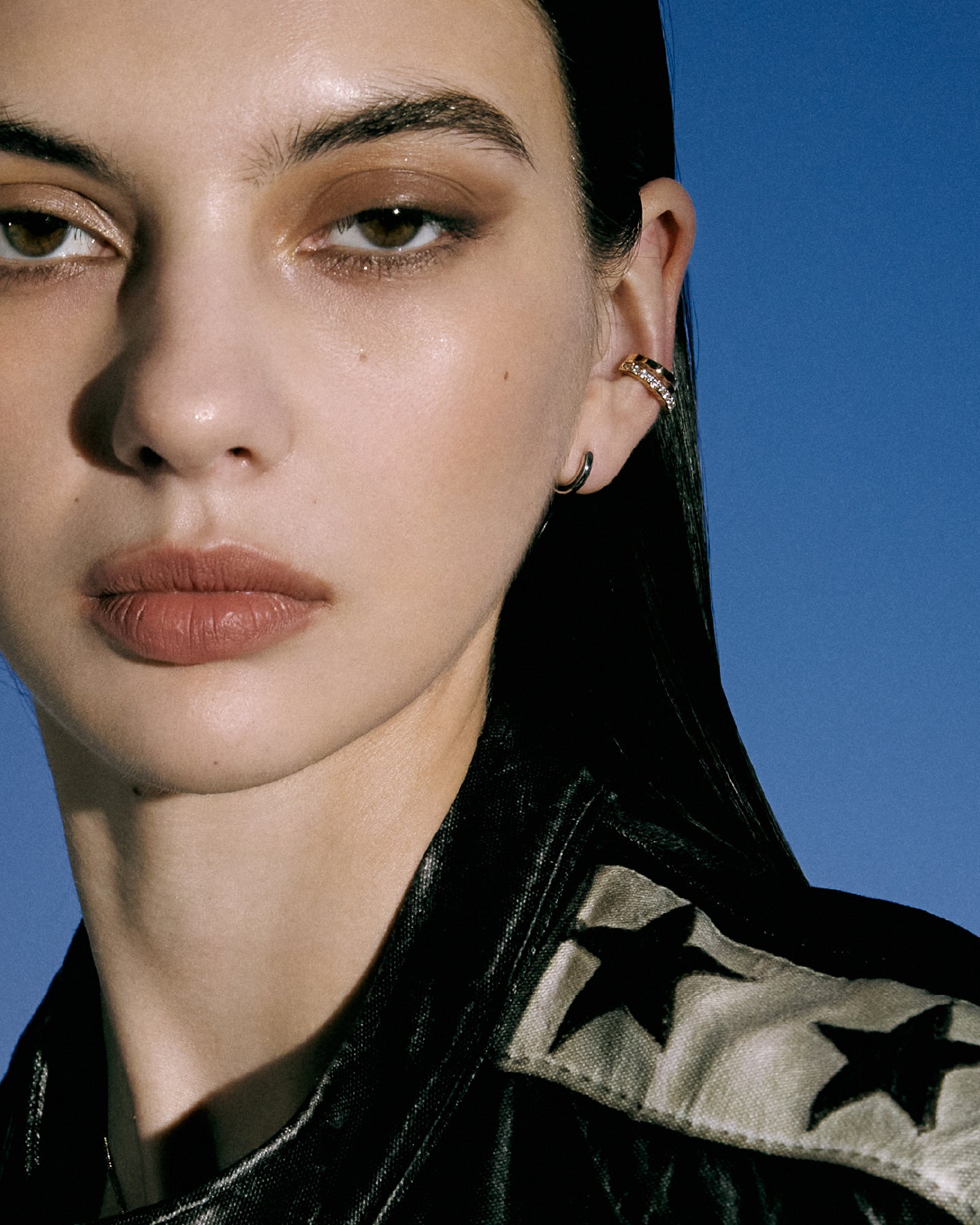 Numbering - Basic Two Tone Hoop Earrings #3106 product image 1 | TRAB K-Fashion Australia