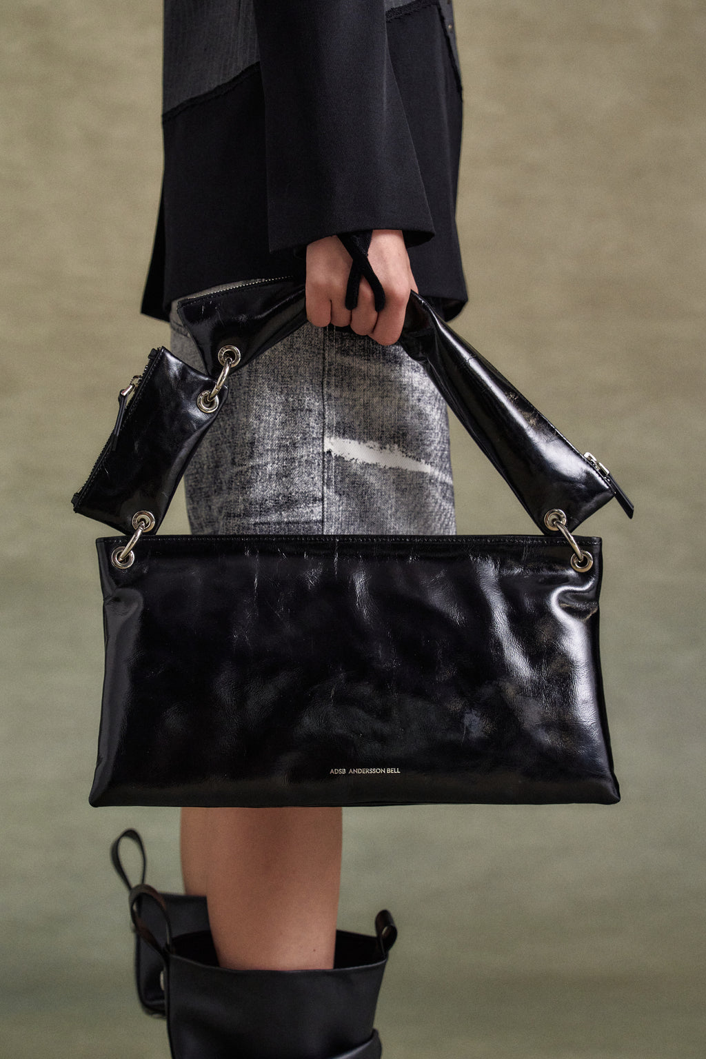 Andersson Bell - Memo Pillow Bag (Black) product image 5 | TRAB K-Fashion Australia