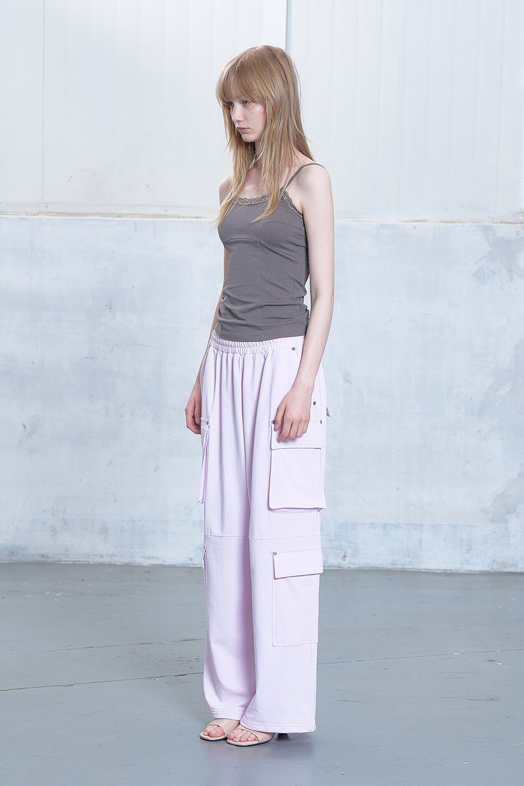 Deinet - Utility Cargo Sweat Pants (Light Pink) product image 2 | TRAB K-Fashion Australia