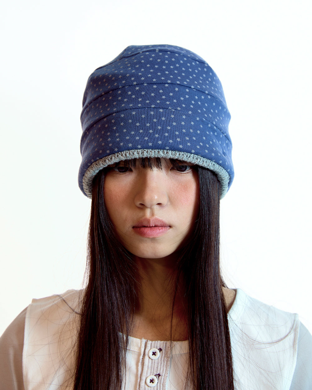 Coyseio - Rough Star Reversible Beanie (Grey) product image 5 | TRAB K-Fashion Australia