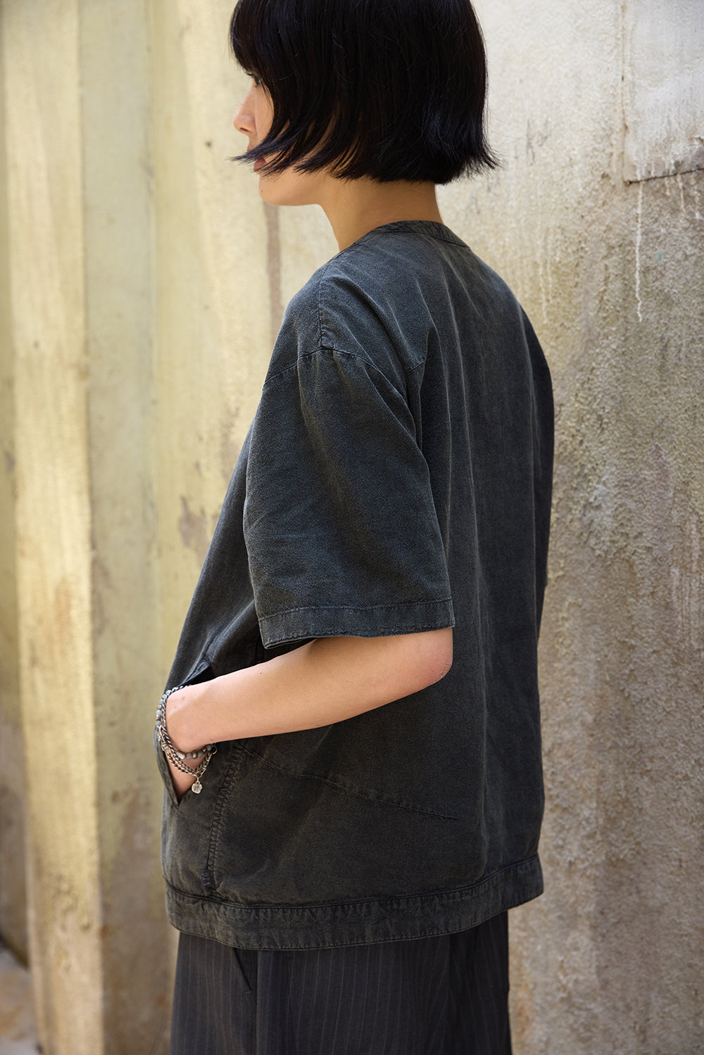 Hatchingroom - Layer Shirket (Black) product image 9 | TRAB K-Fashion Australia