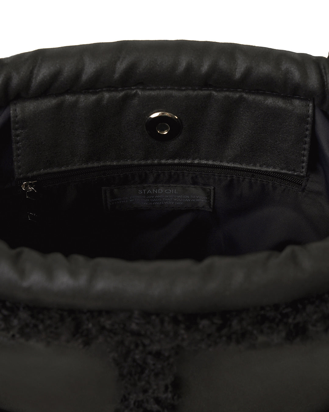 Stand Oil - Bubble Bag Mini (Fur Black) product image 6 | TRAB K-Fashion Australia