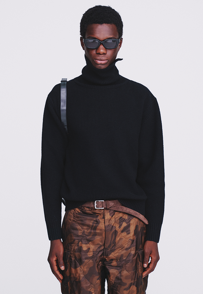 Tonywack - Hard Twist Wool Slit Turtleneck Knit (Black) product image 5 | TRAB K-Fashion Australia