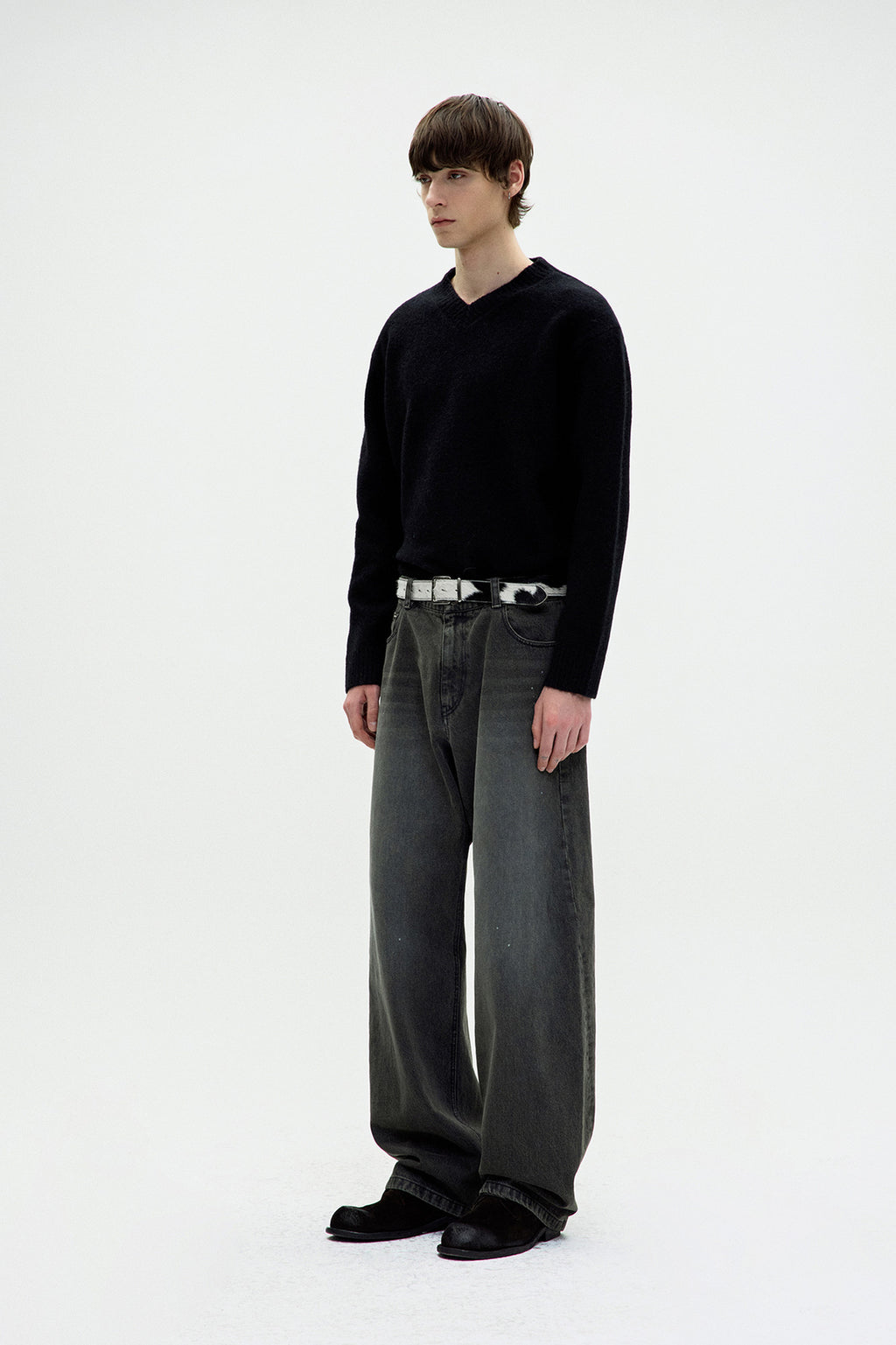 Coor - Wool Blend Hairy V-Neck Sweater (Black) product image 3 | TRAB K-Fashion Australia