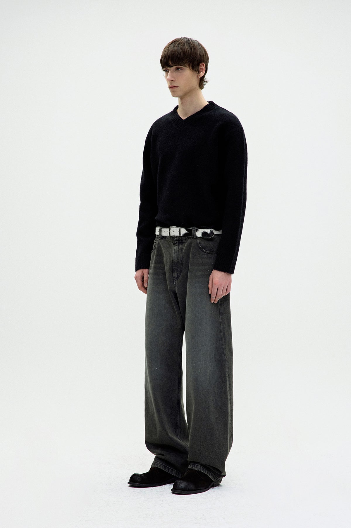Coor - Wool Blend Hairy V-Neck Sweater (Black) product image 3 | TRAB K-Fashion Australia